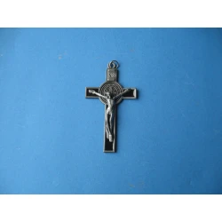 Krzyż metalowy z medalem Św.Benedykta 7 cm.Czarny